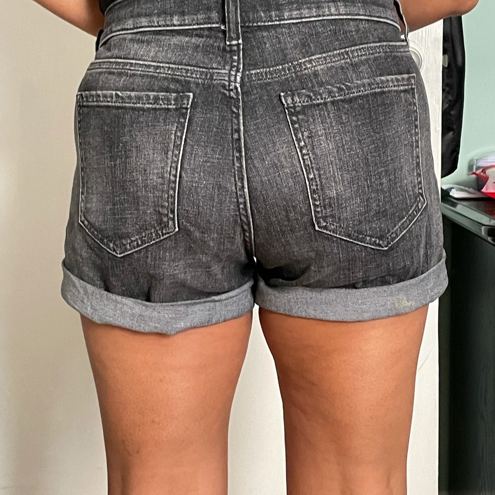 Short shorts